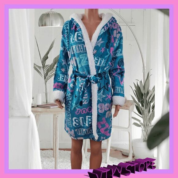NWT {Em & Alfie} Cozy Comfort: Green Snooze Robe, One Size NWT - Picture 1 of 8